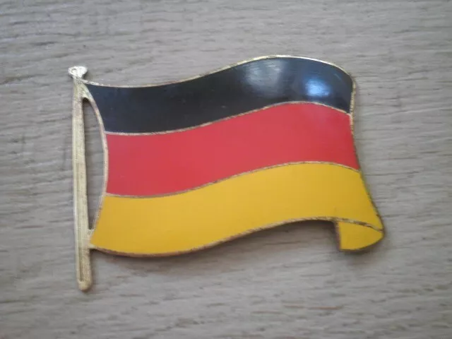 Escudo Vintage Card Badge Bandera De Alemania   Alto 63 Ancho 80