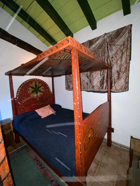 Cama vasca antigua con dosel - madera policromada - Fuenterrabía Guipúzcoa - 3