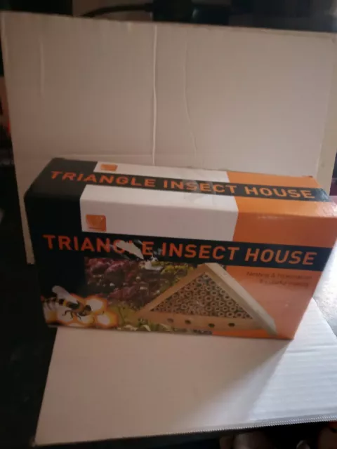 Triangle Insect House (Bnib )