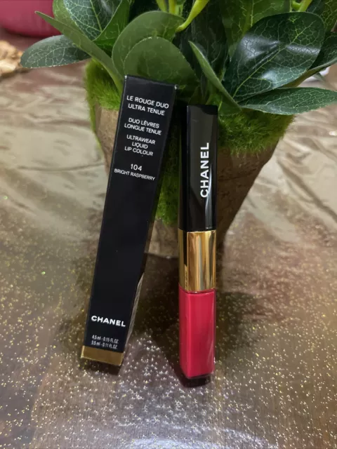 CHANEL LE ROUGE DUO ULTRAWEAR LIQUID LIPCOLOR #176 BURNING RED