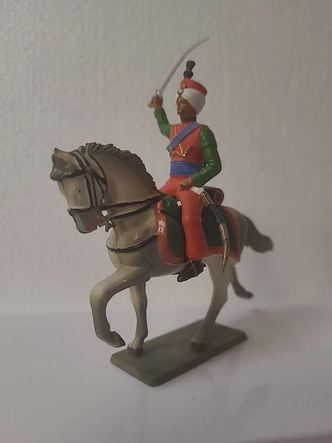 STARLUX EMPIRE ANCIEN plastique 8106 cavalier chasseur sur cheval rare EUR 30,50 - FR