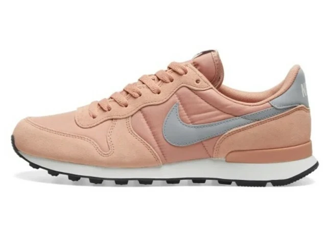 Nike internationalist barely rose hotsell