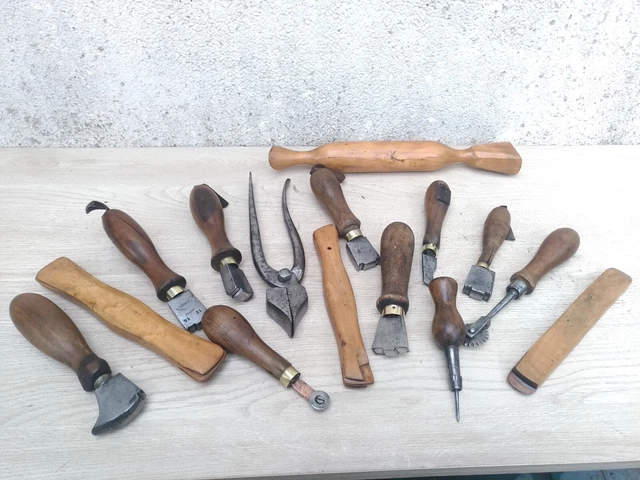Outil Pointe CORDONNIER Bourrelier Sellier Tapissier métier