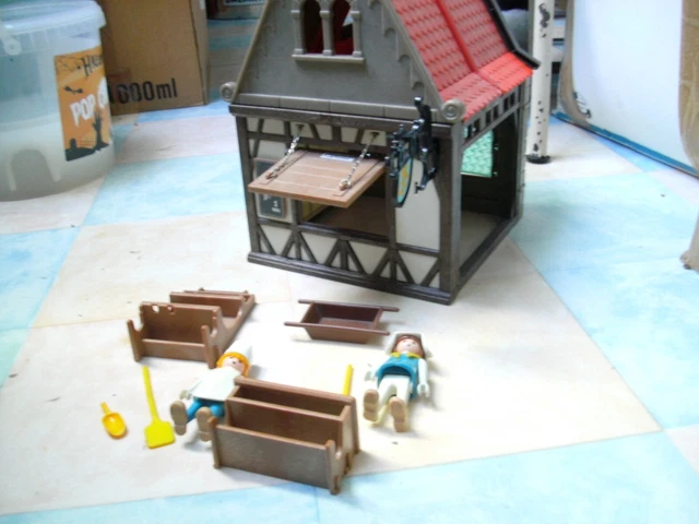 PLAYMOBIL 3444 CUARTEL DE LA GUARDIA MEDIEVAL (AÑO 1977 - 1981) 89,99 PLAYMOBIL 3444 CUARTEL DE LA GUARDIA MEDIEVAL (AÑO 1977 - 1981) 89,99