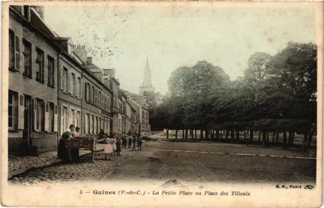 CPA Guines Petite Place des Tilleuls (1275673)
