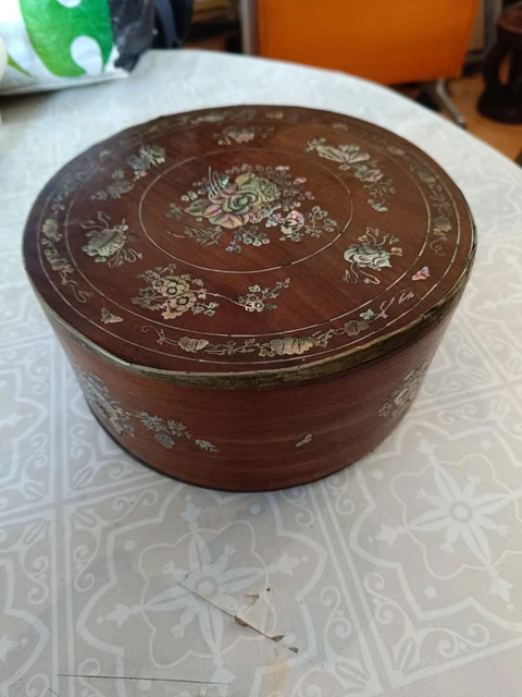 Boîte à Musique à Bijoux Ancienne En Bois Avec Nacre Et Laque De Chine - Occasion
