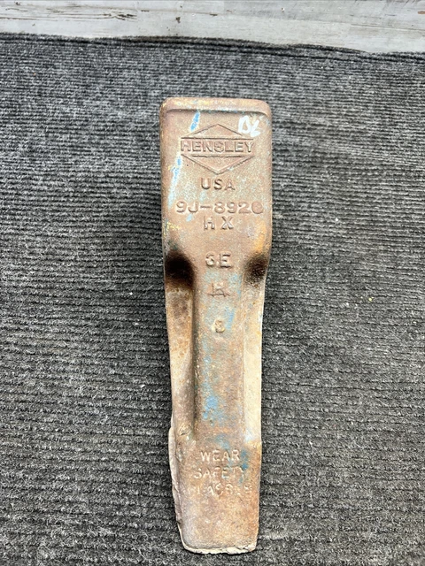 Hensley Cat Ripper Tooth 9J-8920