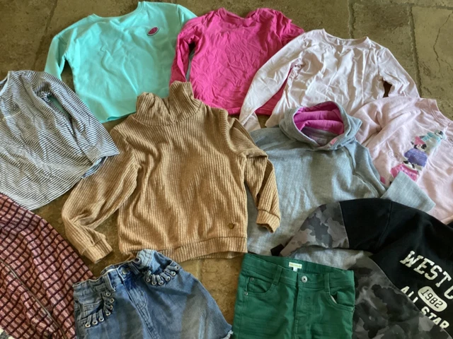 Girls age 8-9 years large clothing bundle, good wardrobe selection 3