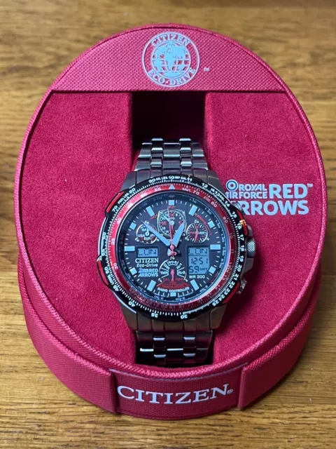 Citizen red outlet arrows titanium