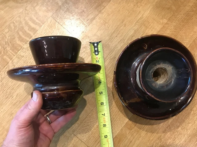 2 Vintage Antique VICTOR Brown Porcelain Insulators R=00 3