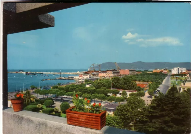 Cartolina  Marina Di Carrara  Viaggiata 1969 Panorama  Regalo
