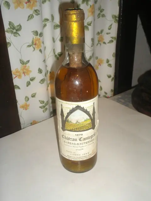 1 bouteille vin Sauternes 1970 , chateau cantegril , barsac sauternes + 50 ANS