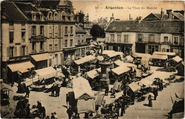CPA AK Argentan - La Place du Marche (250017)