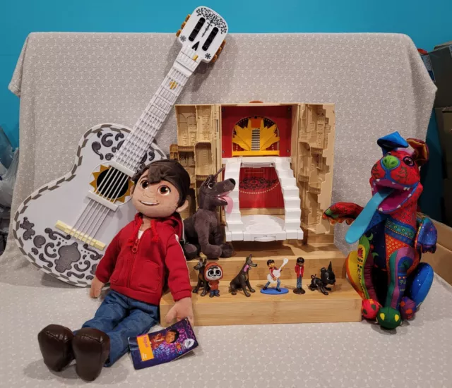 DISNEY COCO MATTEL Electronic Guitar Playset Alebrije Dante Figure