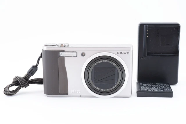 RICOH R10 digital camera With Battery, Charger from Japan [Excellent++]