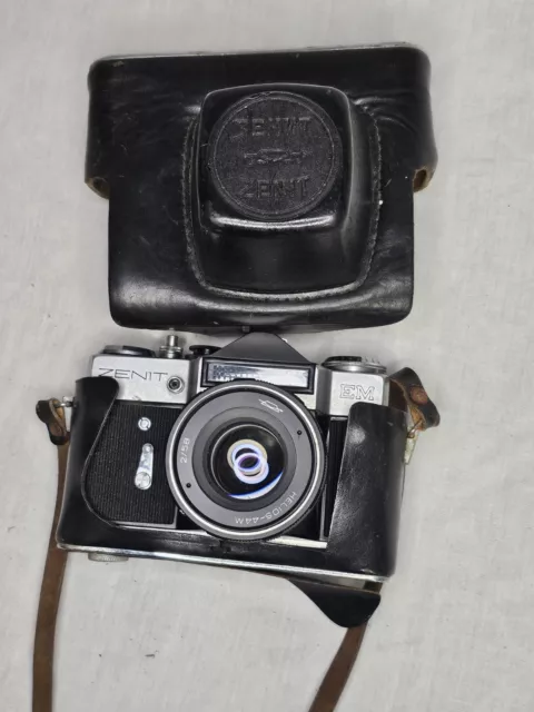 Zenit ET 35mm Film Camera And Case