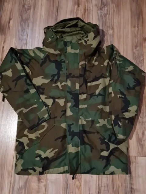 US MILITARY Parka Cold Weather Camouflage Tennessee Apparel Corp Large Long (A9)