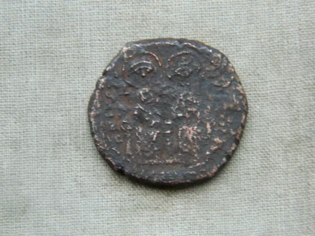 Byzantine Justin II, Sophia. 565-578. AE, Follis. Constantinople Bronze Coin