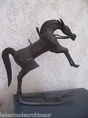 cheval en bronze Afrique. bronze horse Africa