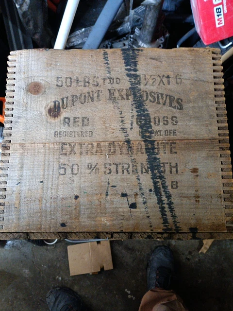 Dupont explosive 50lb red registered extra Dynamite TNT  Crate Wood Box Antique