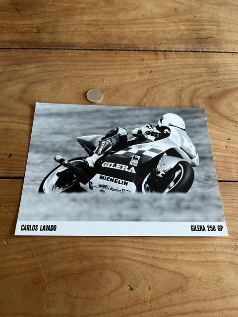 photo racing motorcycle competition N45 carlos lavado gilera 250 gp