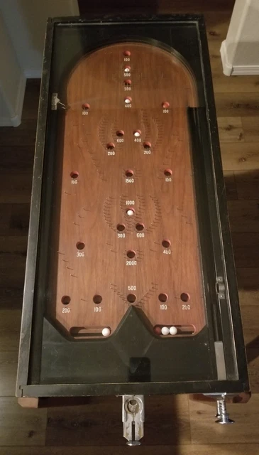 1932 Mills Pinball Machine