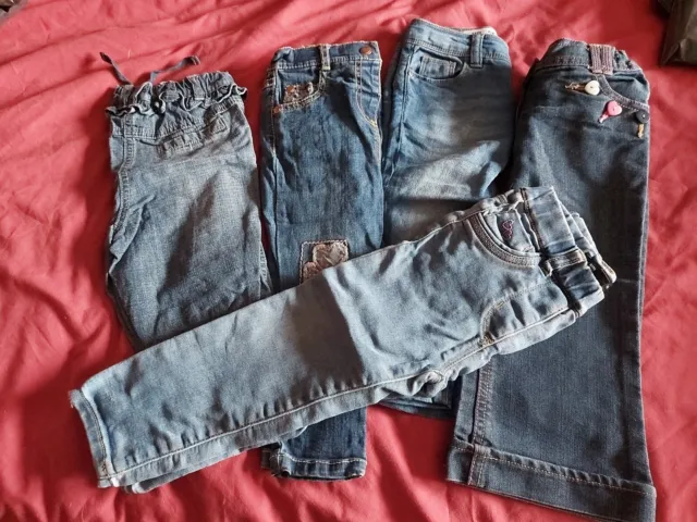 Pacchetto jeans Gils età 18-24 mesi. 4 paia una coppia nuova