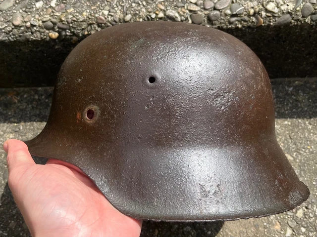 Stahlhelm Modell 1942 - M42 WK2 originales altes Stück 