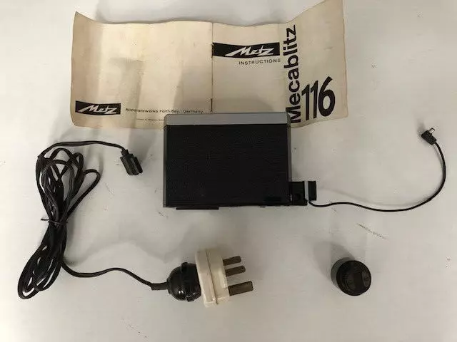 Vintage German Metz Mecablitz 116 Electronic Camera Flash with Instructions