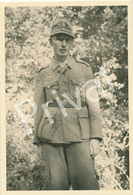 FOTO WKII 97. JägerDiv. Soldat Nikola Quartier 8/1943 Крым Россия F1