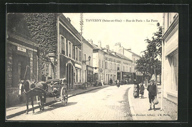 CPA Taverny, Rue de Paris - La Poste, Blick in die Strasse