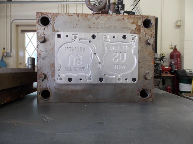 Novelty Item Injection mold