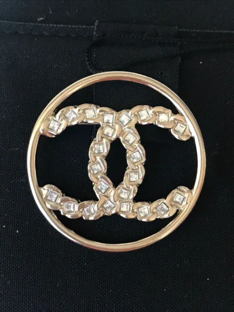 NEW in BOX 22K Chanel Brooch Pin Pearls Baguette Crystals Jewel Champ Gold  CC . 