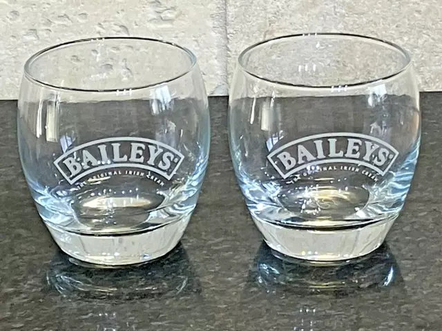 Baileys Irish Cream Two Original Bowl Barrel Tumbler Glasses Rare White Logo