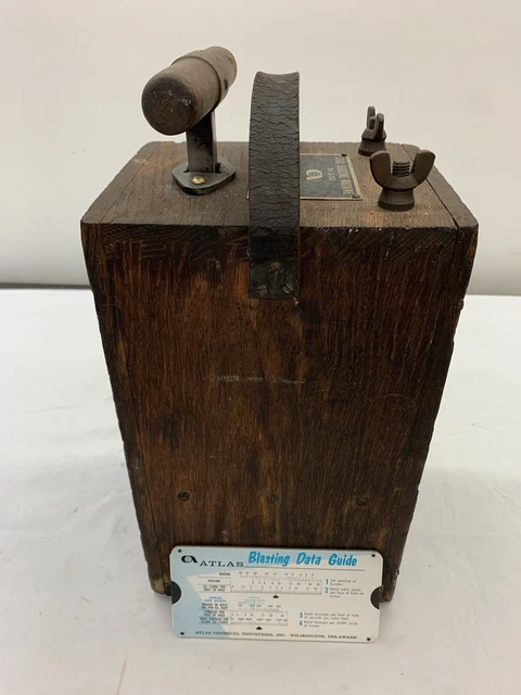 Vtg Working Atlas Blasting Machine No. 3-50 With Vtg Atlas Blasting Data Guide