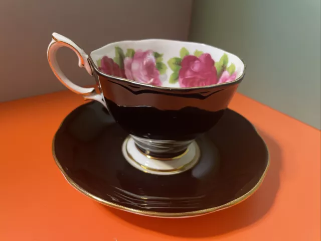 ROYAL ALBERT Old English Rose Tea Cup Saucer Vintage Black Gold England
