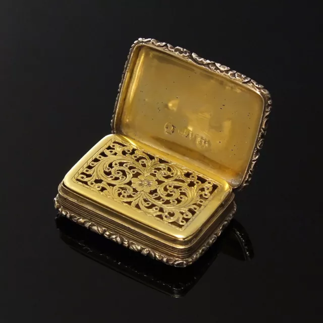 Georgian Silver Vinaigrette by Samuel Pemberton Hallmarked Birmingham 1818