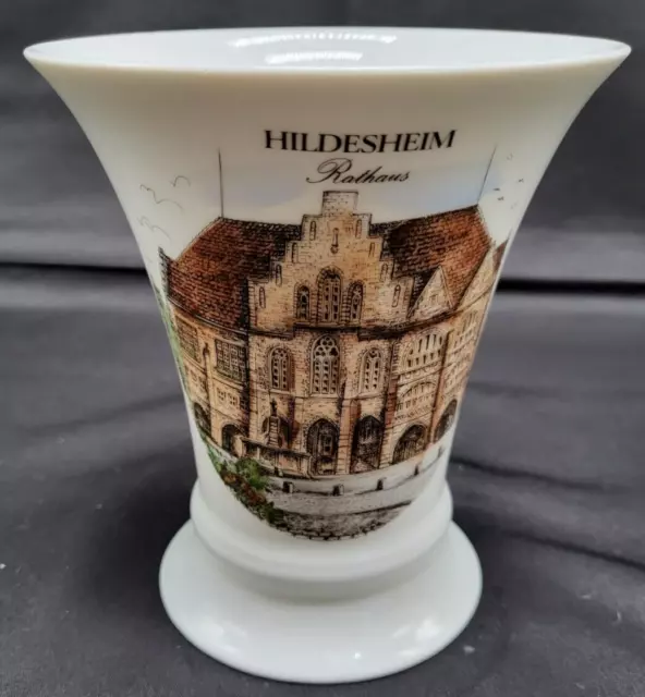 Vintage Royal Porzellan Bavaria KPM Germany Handarbeit Hildesheim Vase 5" Tall