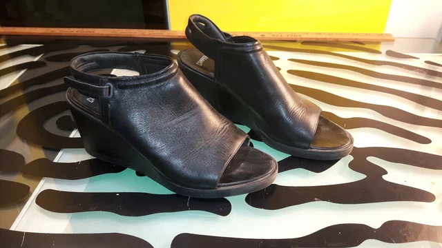 Camper Womens Wedge Leather Sandals Good Condition Size 40