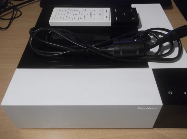 Décodeur Satellite Canal+ Terminal Cube SAG1 G5 – Avec Disque Dur – Wi-Fi – HDMI