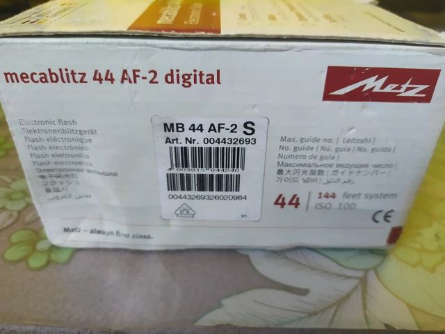 Metz mecablitz 44 AF-2 Digital Flash for Sony Cameras 6