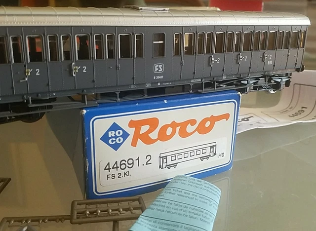 Roco UIC-Y SNCF Mixte 1/2ème Classe Echelle HO Wagon Voiture - Verte