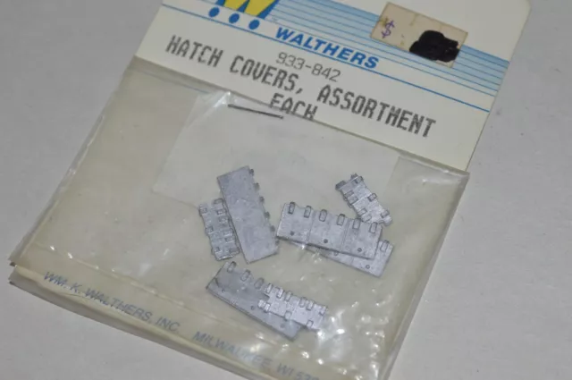 HO scale PARTS passenger car Walthers 842 hatch covers (7) metal