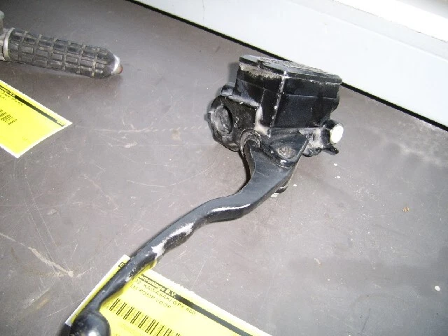 POMPA FRENI ANTERIORE Kawasaki GPX 600 1988-1994 1988