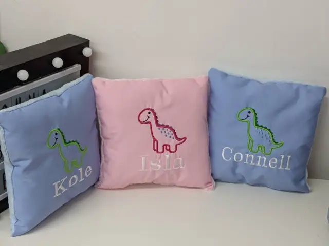 Cuscino dinosauro personalizzato, un cuscino riempito di piume super morbido per ragazzi o gi