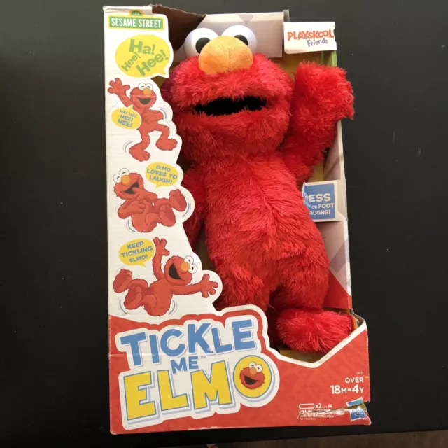 Hasbro C0923 Tickle Me Elmo Plush Toy - Red in Original Box (Fair) Sesame Street