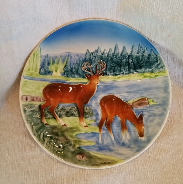 Nevers Ou Moulins XVIIIe, Assiette Calotte Faïence Autruche
