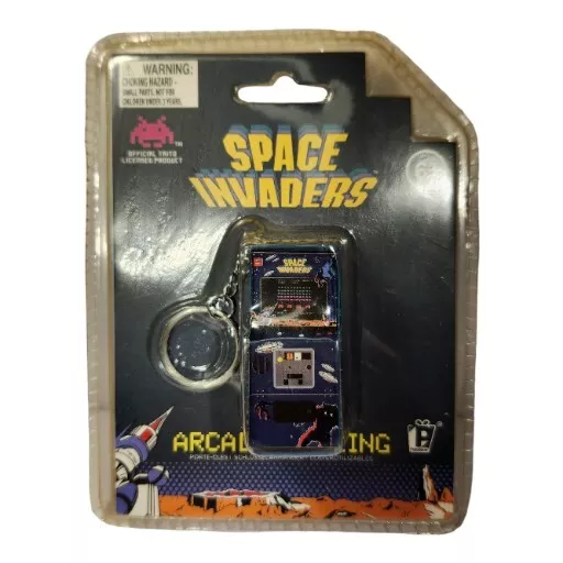 Space Invaders Arcade Keyring Atari retro Video Game Collectible Keychain NEW