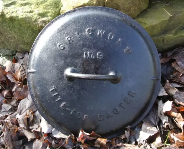 Griswold No. 9 Tite Top Dutch Oven Lid only A 2552 Large Block Letters