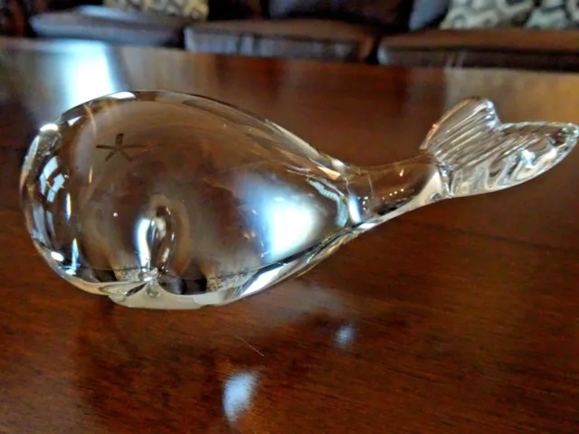 Signed WEDGWOOD Art Glass ENGLAND WHALE Figurine PAPERWEIGHT Fish Clear